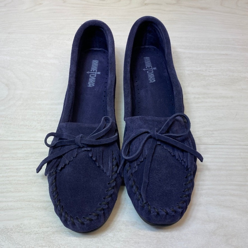 Minnetonka Womens 11 Kilty Moccasin Suede Navy Blue Fringe Flat Loafer 409T Shoe